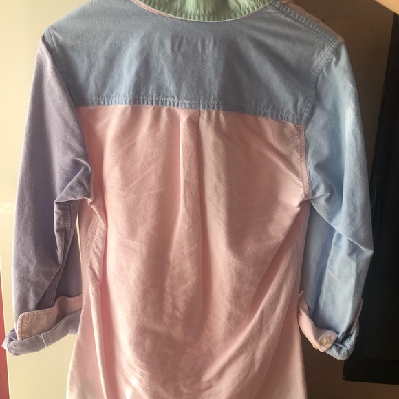 Vineyard Vines Colorblock Button Down Shirt - Picture 3 of 3